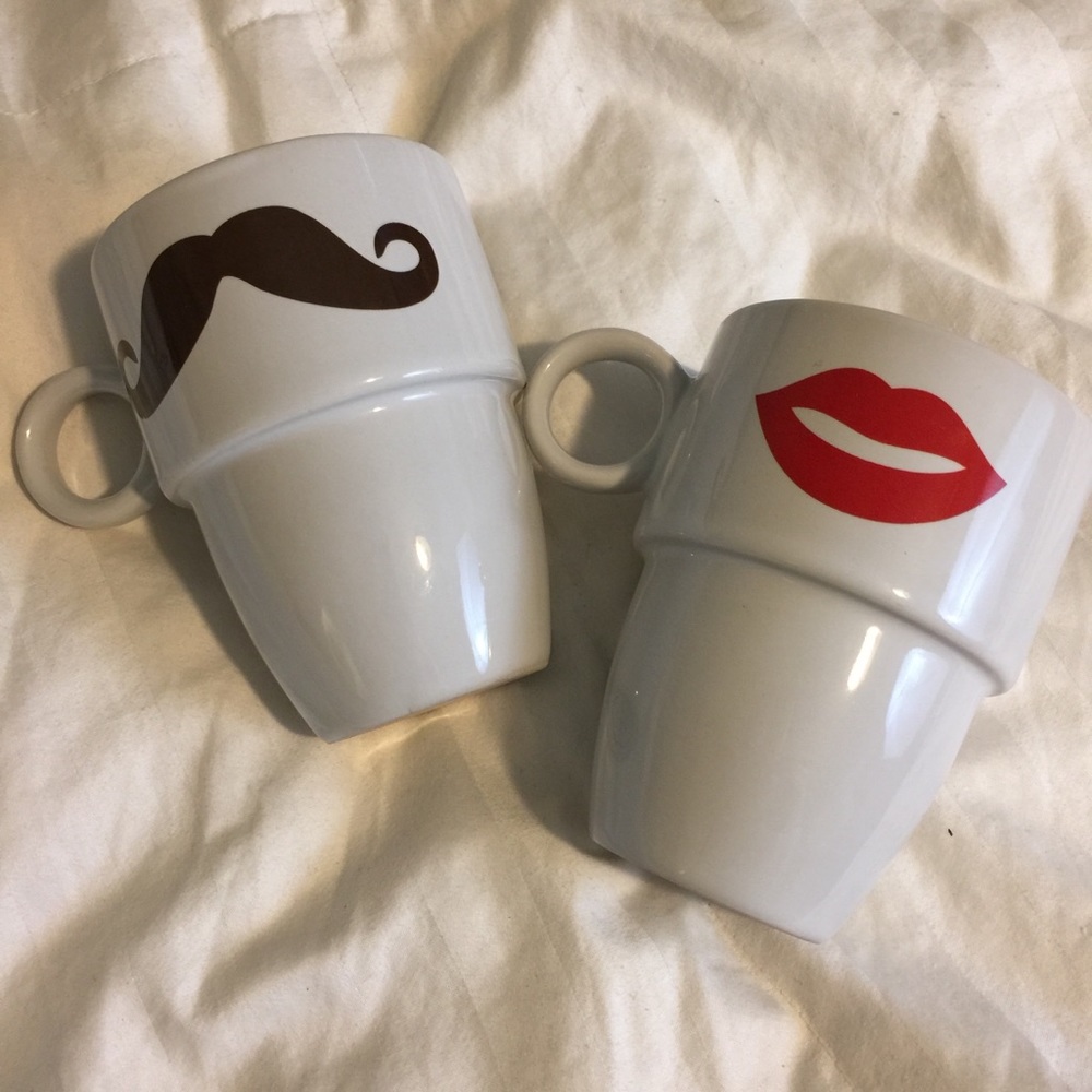 Nesting mustache mug set